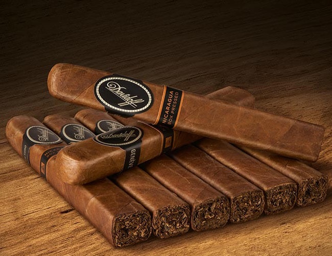 DAVIDOFF - Humidor per sigari con impiallacciatura in ra…